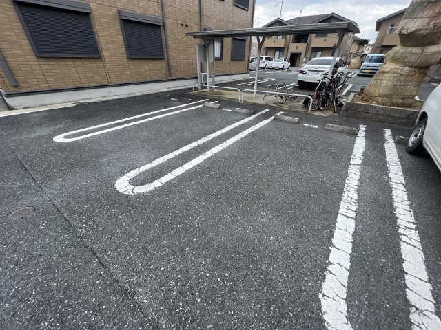 サンビレッジ瑞景 D棟の駐車場