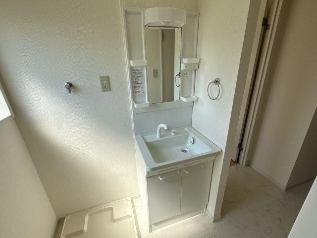 コンフォート社 A棟の洗面所