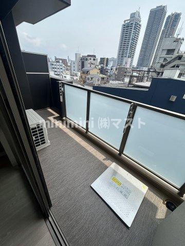 ＴＥＡＬ　ＲＥＳＩＤＥＮＣＥ　ＢＡＹのバルコニー