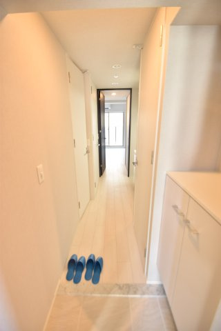 大阪市都島区都島南通２丁目の賃貸マンションの玄関