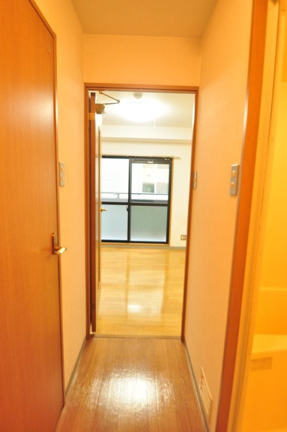 大阪市城東区蒲生１丁目の賃貸マンションの玄関