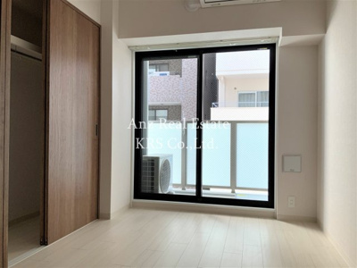 【寝室】 | CAVANA本町 | 寝室3.4帖のお部屋です♪北向きですが明るさはあります！