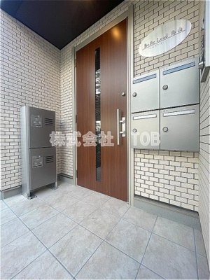 【エントランス】 | ベルリード烏山-ミサワホーム施工- | 宅配BOX　メールBOX