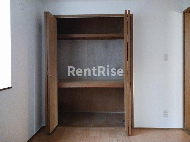 アヴァンガーデンⅠの収納|駐車場