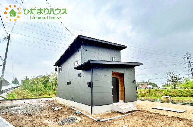 日立市十王町友部　中古戸建の外観|黒を基調とした品の良い印象を受ける外観です！