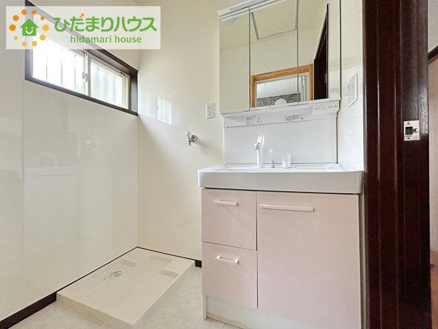 日立市かみあい町2丁目　中古戸建の独立洗面台|シンプルで使い勝手の良い独立洗面台！