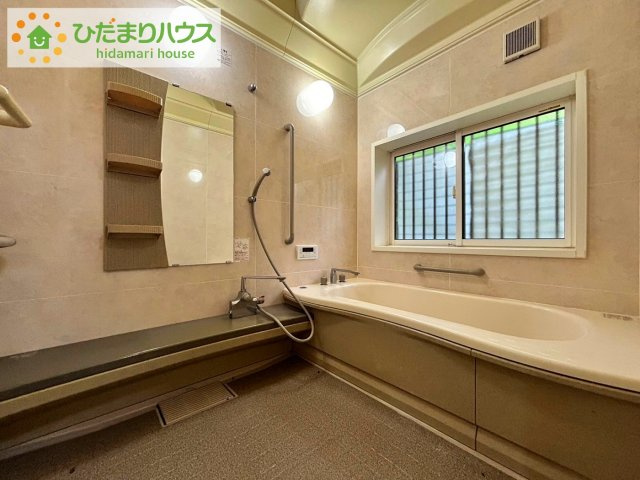 常陸太田市大中町　中古戸建の浴室|ゆったり浸かれる広々バスルーム♪お子様とも一緒に入れます(^^)/