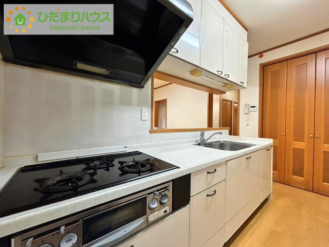 常陸太田市大中町　中古戸建のキッチン|オプションにて、IHクッキングヒーターにする事も可能です!(^^)!