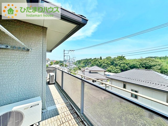 日立市西成沢町3丁目　中古戸建のバルコニー|広々としたバルコニー。お洗濯物もぜーんぶ干せちゃいます！！
