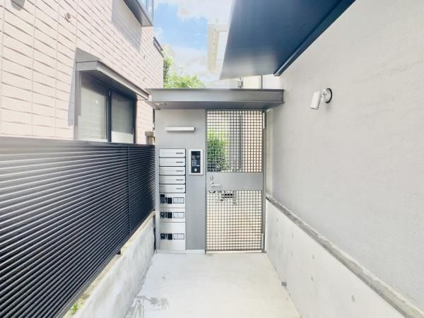 Nフローラ明大前のロビー