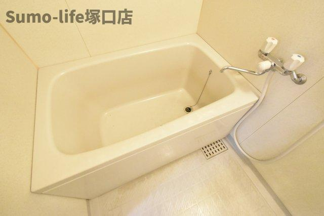 フルール南鈴原の浴室