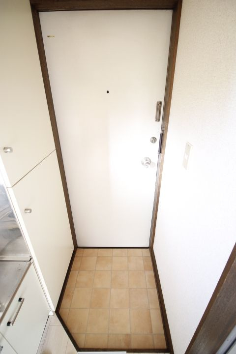 小林ハイツ の玄関