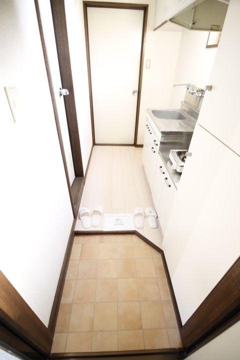 小林ハイツ の玄関