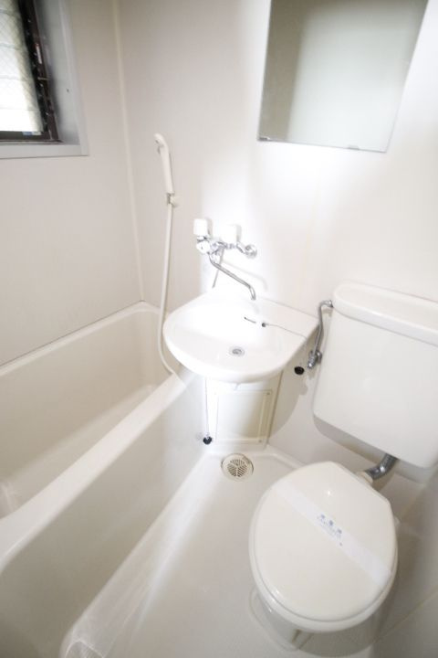 小林ハイツ の浴室