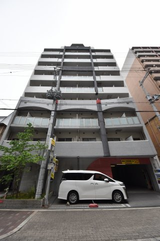 インペリアル靭本町の外観