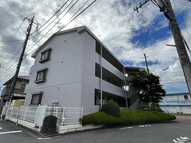 サニーライフ四谷の外観