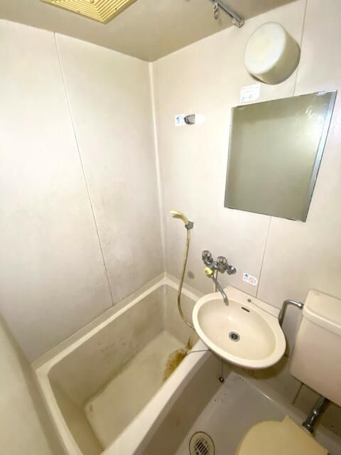 サニーライフ四谷の浴室