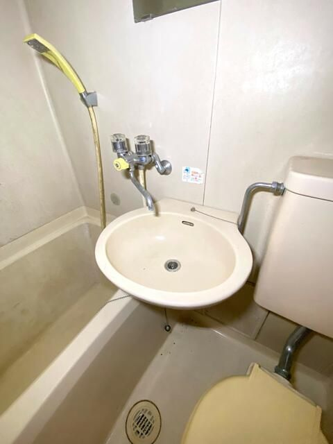 サニーライフ四谷の洗面所