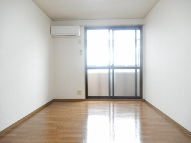 ベルセゾンミキの居間・リビング