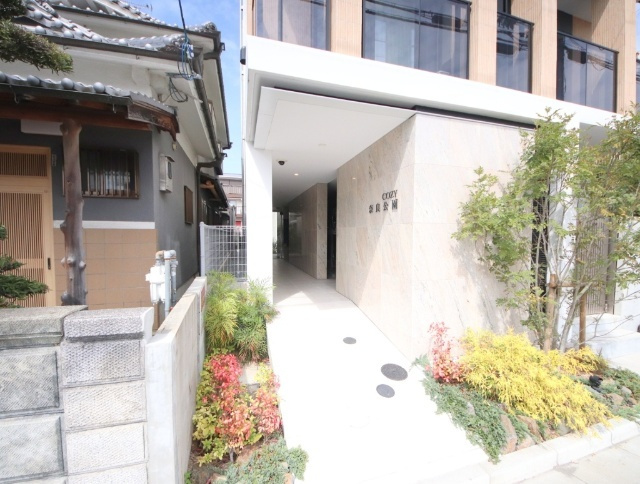 COZY奈良公園のエントランス