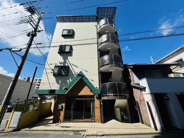 コーポ諏訪柳町の外観