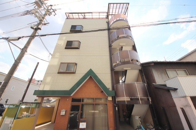 コーポ諏訪柳町の外観