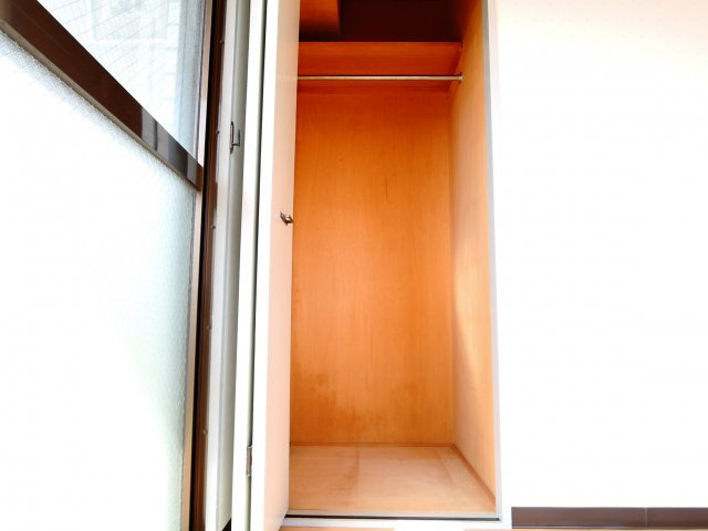 735柳ビルの収納