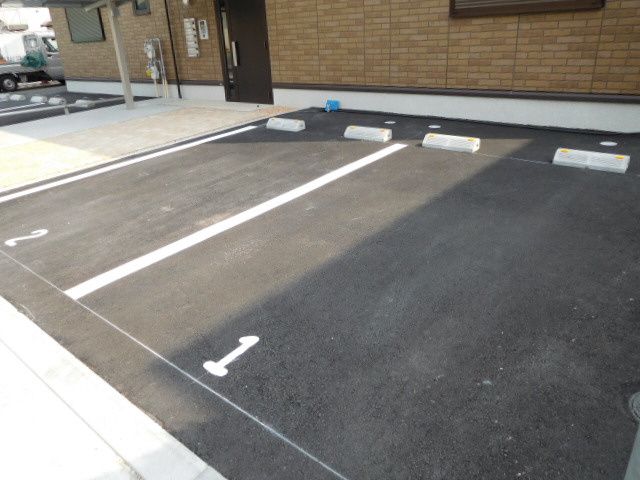 Felice Casa A棟の駐車場