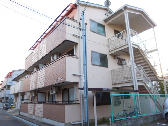 コーラルハイツの外観