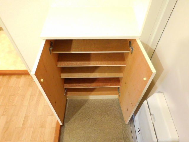 コーラルハイツの収納