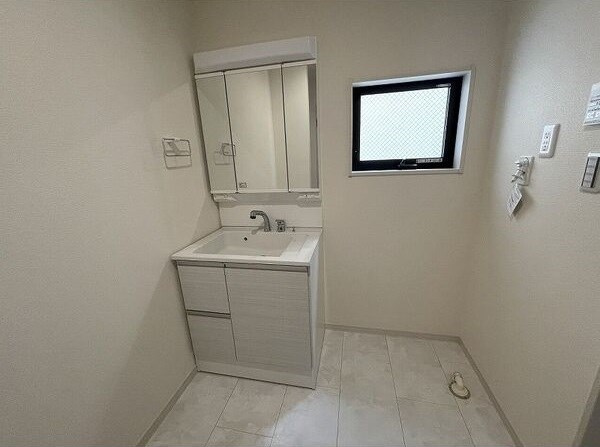 リーブルファイン牧の原３号棟の洗面所