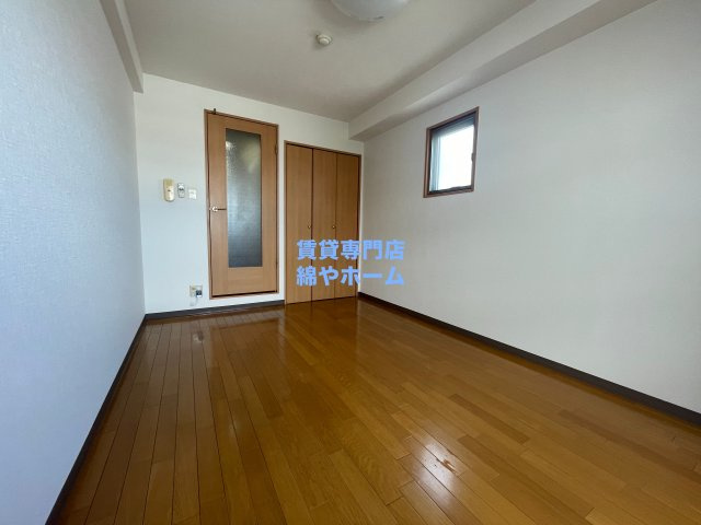 オズレジデンス天下茶屋の寝室|ゆとりの広さです