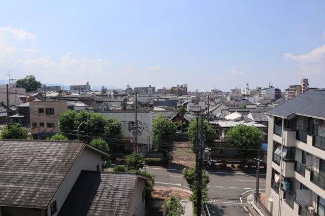 奈良市東城戸町の中古マンションの展望|南向きバルコニー／スロップシンク付き／陽当たり・眺望良好