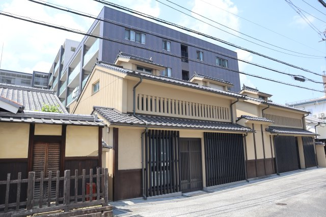奈良市東城戸町の中古マンションの外観|外観（東側）