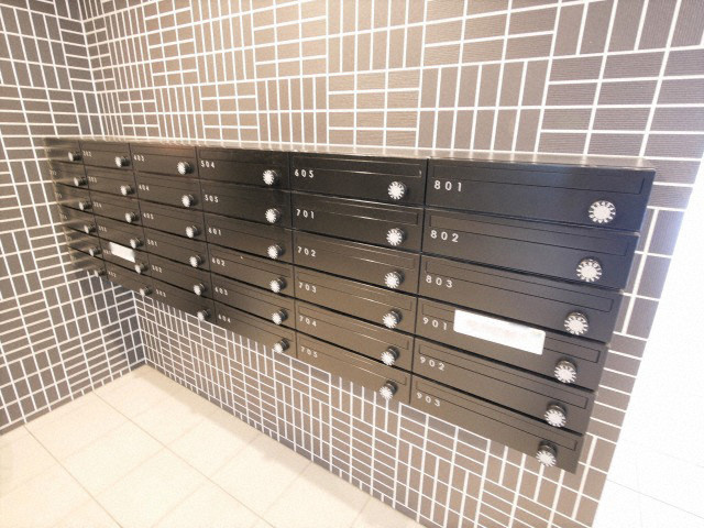 グランパシフィック今里駅前のロビー