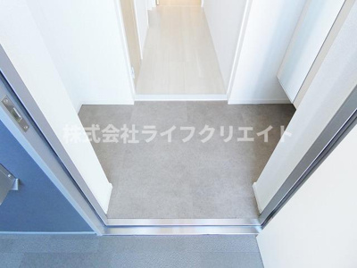 【玄関】 | ヴィア・ラッテア
