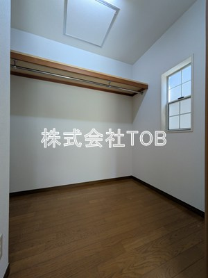 【収納】 | 松庵一丁目戸建-定期借家契約5年- | 和室ウォークインクローゼット