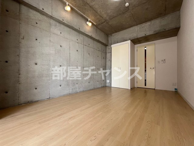スクエア名駅南の寝室