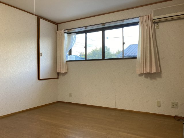 鷹峯南鷹峯町の洋室