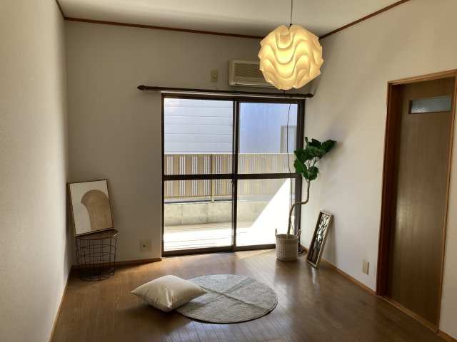 鷹峯南鷹峯町の居間・リビング