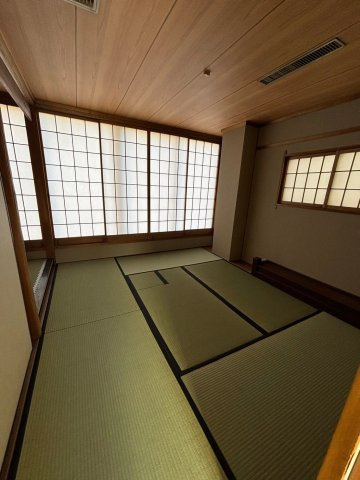 京都市東山区知恩院前　テナントビル(１棟貸）の和室|４F