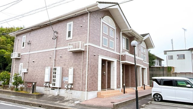 メゾンアンソレイエSの外観
