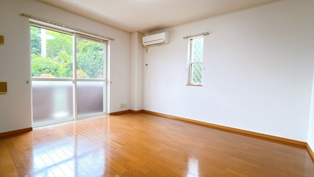 メゾンアンソレイエSの内装