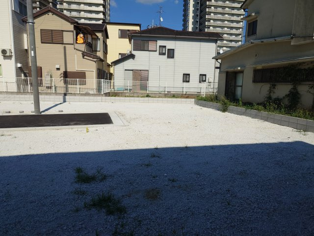 ルミエールタウン北野田の前面道路含む現地写真