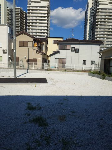 ルミエールタウン北野田の前面道路含む現地写真