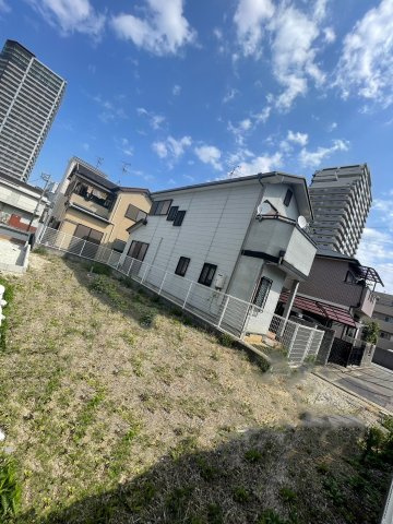 ルミエールタウン北野田の前面道路含む現地写真