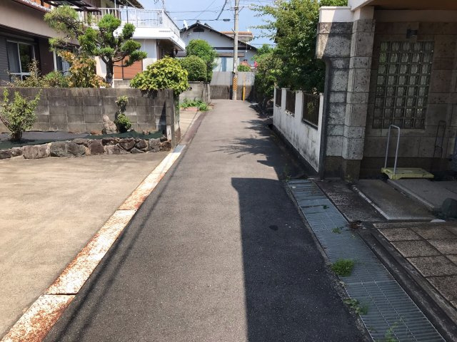 海南市大野中・土地・56869の前面道路含む現地写真
