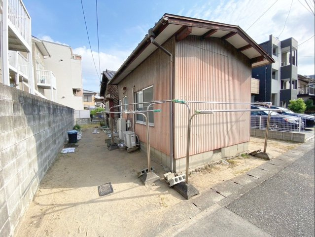 福岡市東区筥松４丁目　土地の外観|木造瓦葺平屋建ての古家付きの土地です！