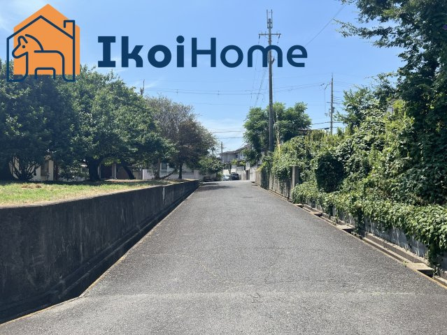 神戸市西区玉津町上池　土地の周辺|●資料・カタログのご請求無料●　前面道路6ｍ以上ございますので、すれ違い通行も安心です。