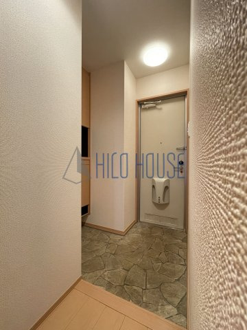 サンジュネスの玄関
